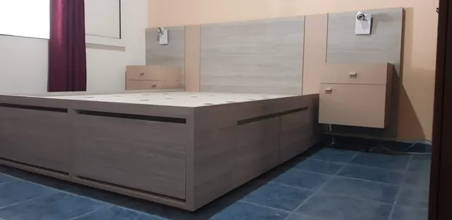 Cama funcional con respaldo y cajones