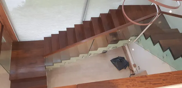 Escalera de madera